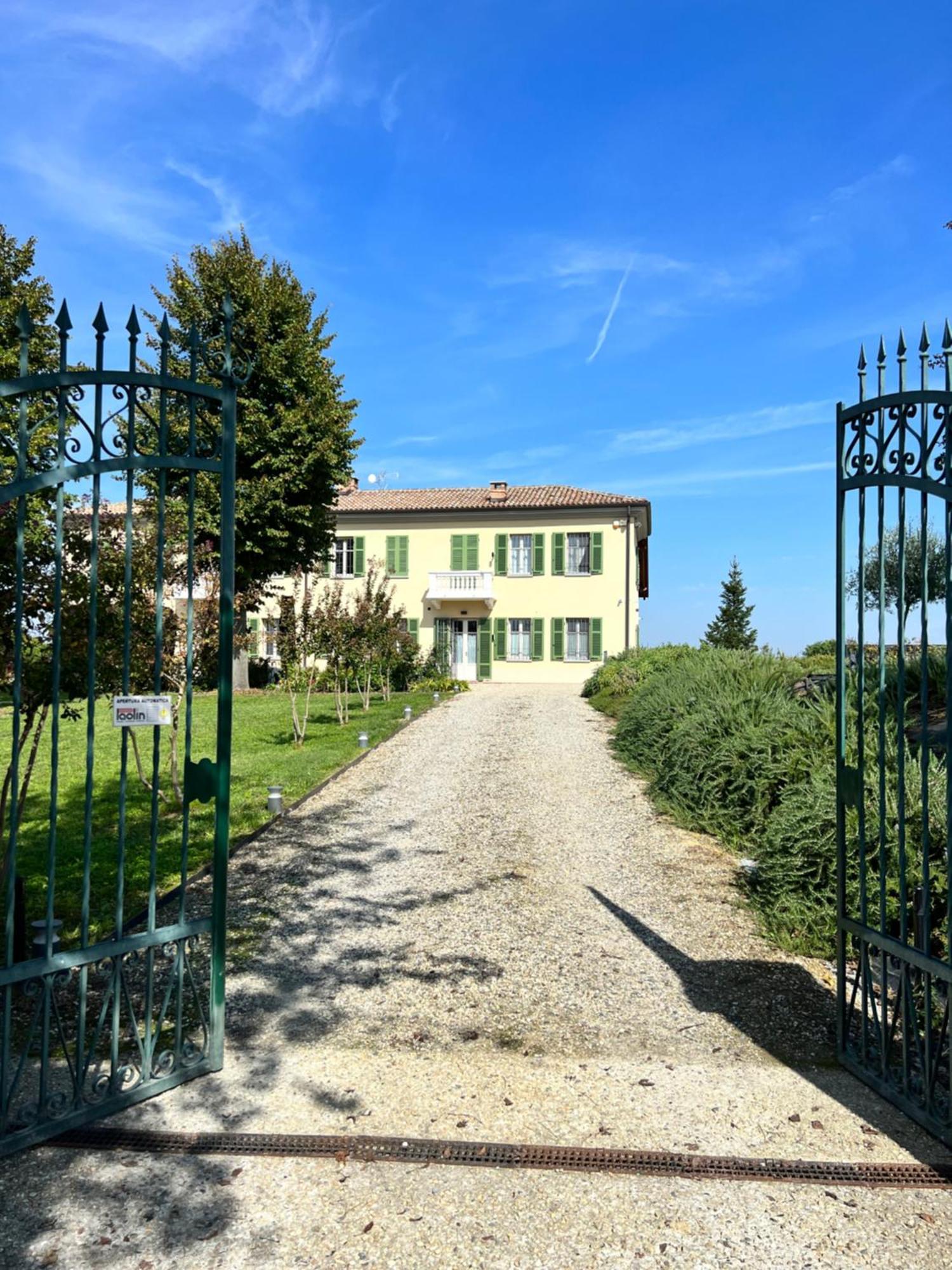Bed and Breakfast Belcasale Vignale Esterno foto