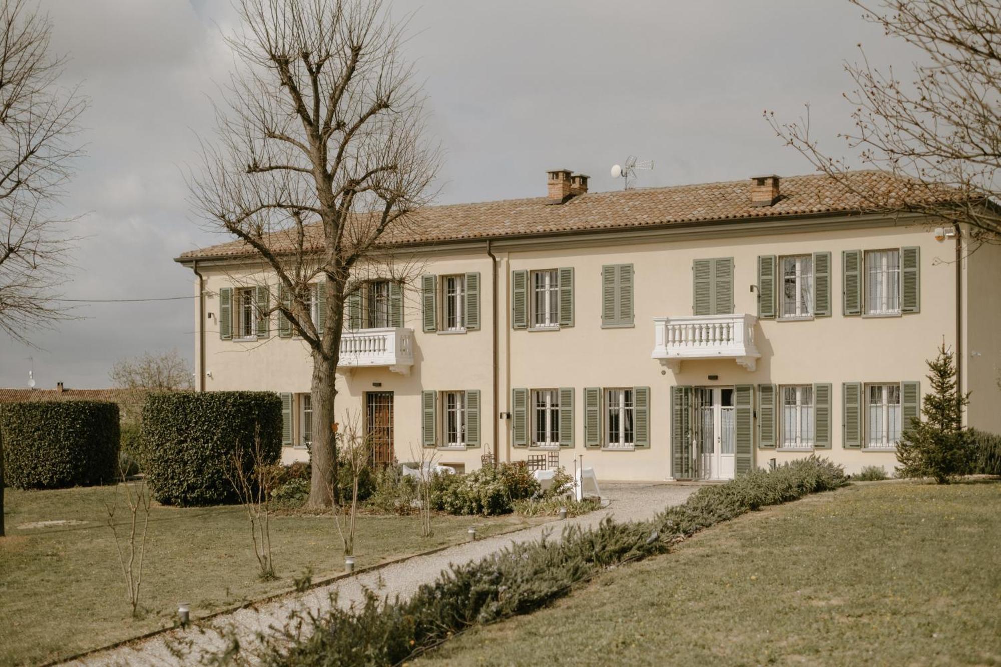 Bed and Breakfast Belcasale Vignale Esterno foto